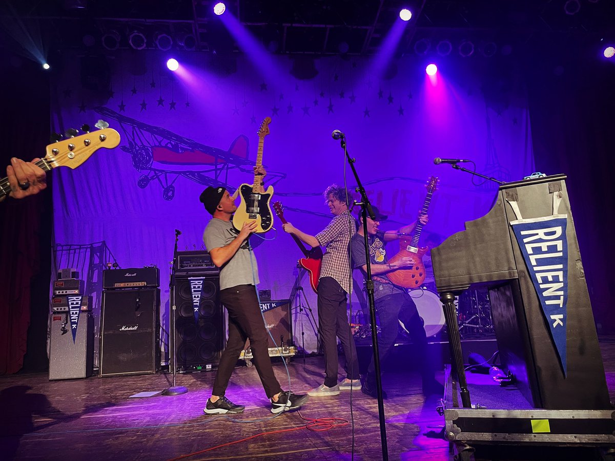 NightMattHoopes's tweet photo. this lil moment was definitely one of my favorites from tour (so far)! https://t.co/FmyfxUEaWy