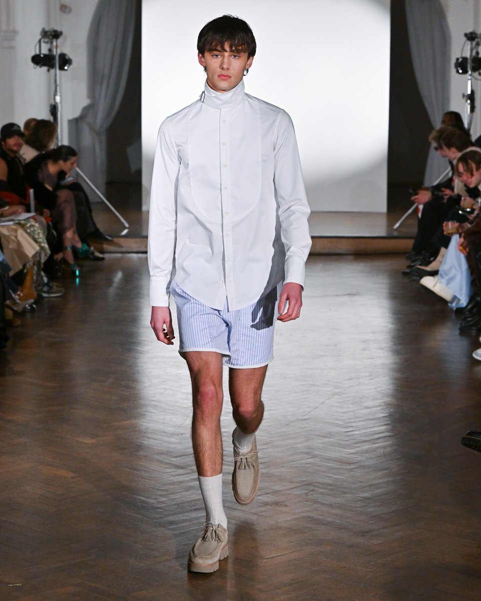 London Fashion Week tweet media