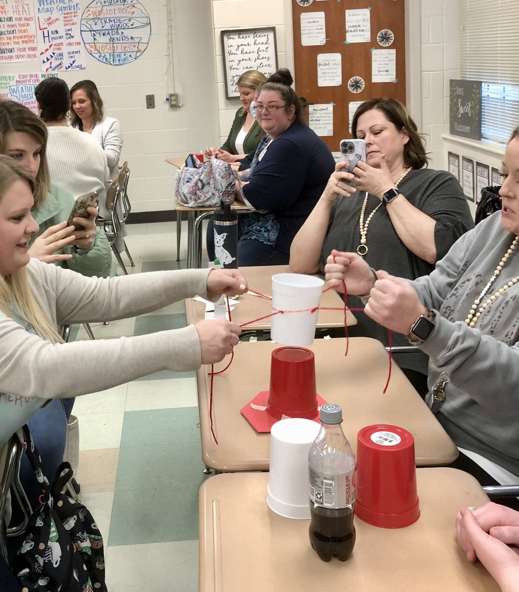 Mrs. Willut tweet media