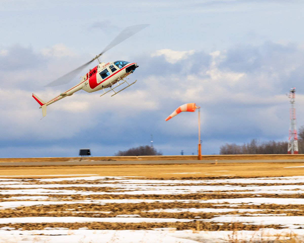 kellytarala's tweet photo. LANDING 

The Chief Flight Instructor runs one of the pilots through a scenario while landing on Runway 12 at Red Deer Regional
#kellytaralaaviationphotography #reddeeraviationphotographer #reddeeralberta #yqf #reddeerairport #helisourceltd #helisource #bell206b3 https://t.co/UHDSIjzIrq