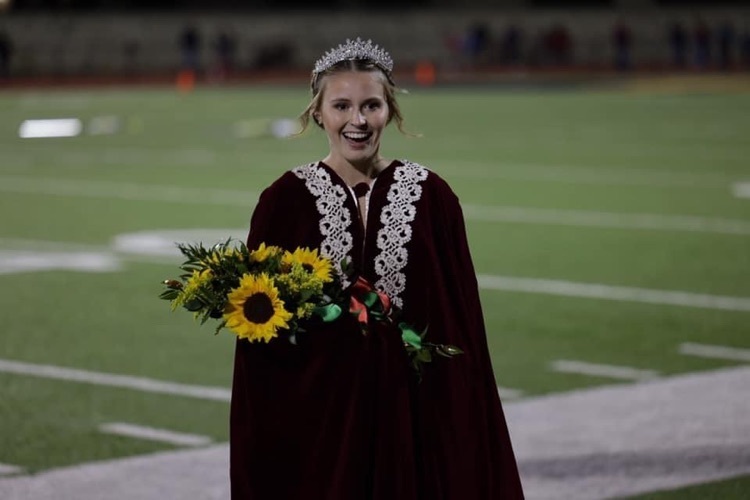 Congratulations to O’Loughlin Alumni Nate Brooks and Jersey Johnson who were crowned Indian Call king and queen.  Also to Landry Dotts, Homecoming Queen this fall.  #SOARingEagles