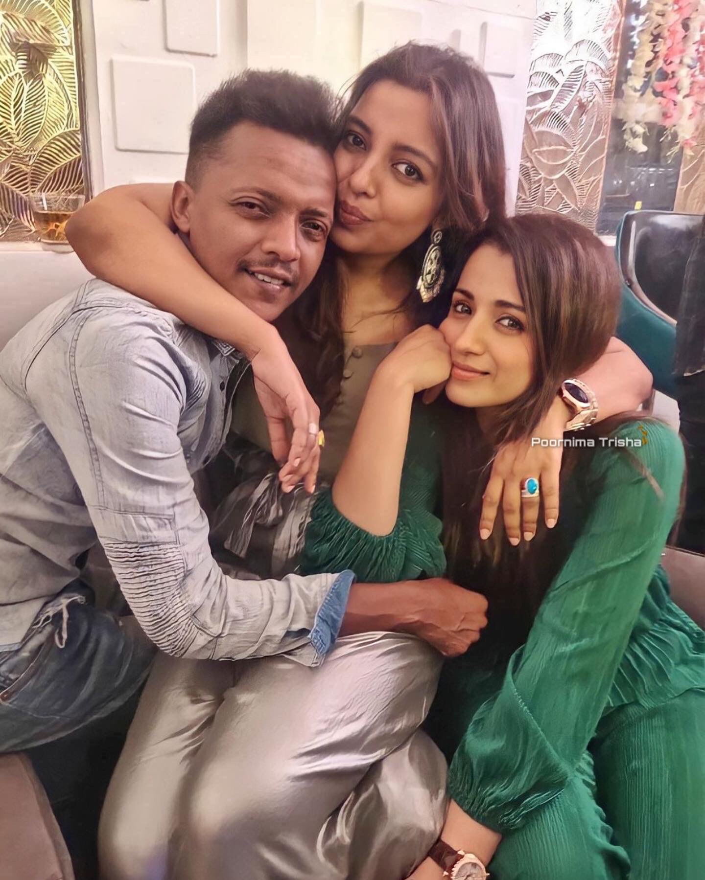 FMIh7K7aQAIOEe9?format=jpg&name=large