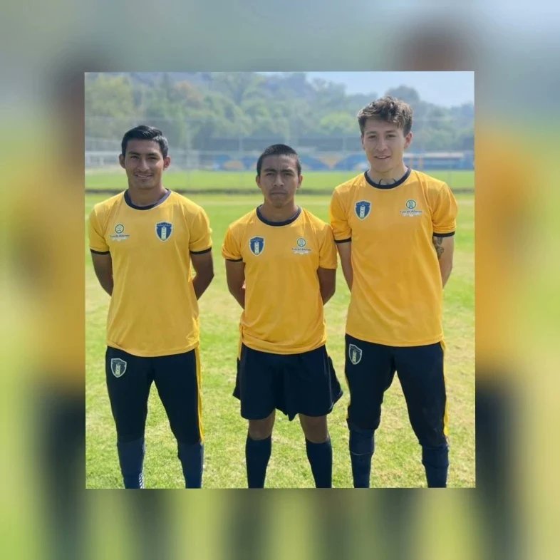 🔥 <a href="/CorporativoUNNE/">Corporativo UNNE</a> siempre apoyando a los jóvenes deportistas con orgullo informa que la liga TDP convoca a tres integrantes de <a href="/AtleticoTolteca/">Atlético Tolteca</a> para un selectivo próximo a conformarse
Felicidades 🎉🎊
⭕ Luis Diego Villeda 

⭕Geovanni Díaz Mena

⭕Eder Yahir Corona 

💛💙