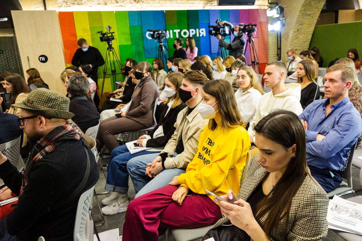 UReportUkraine's tweet photo. Today we were participating in public discussion “Dialogue with youth” organised by @teenergizer &amp; UNICEF with #young ppl,  experts, #FirstLady opinion leaders about #mentalhealth. @UReport works together with partners to make young people represented, visible &amp; heard. https://t.co/bAijWyKO8S