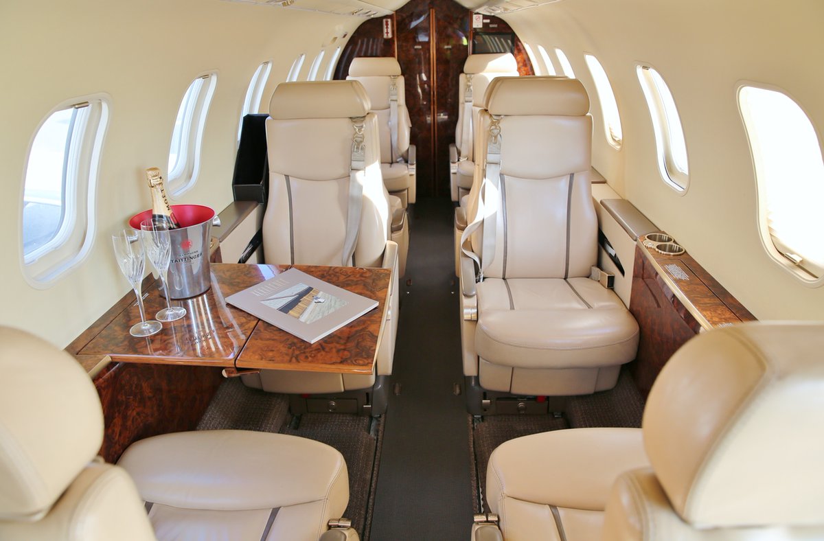 ExecuJetAvGrp's tweet image. #OneWayAvailability

🗺️  Lanseria —&amp;gt; Cape Town
📅  21-25 February 2022
👤  08 pax
✈️  #Learjet45

Call +27 82 330 7399
email: charter@execujet.co.za

Full details: ow.ly/yHE550I0mKL