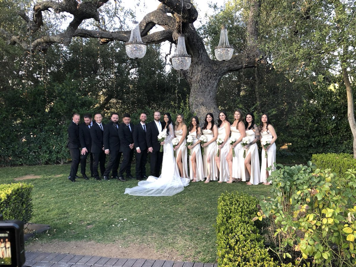 monicajdiaz's tweet photo. Life update: got married on Saturday 🤍 https://t.co/HJ58sn0EzN