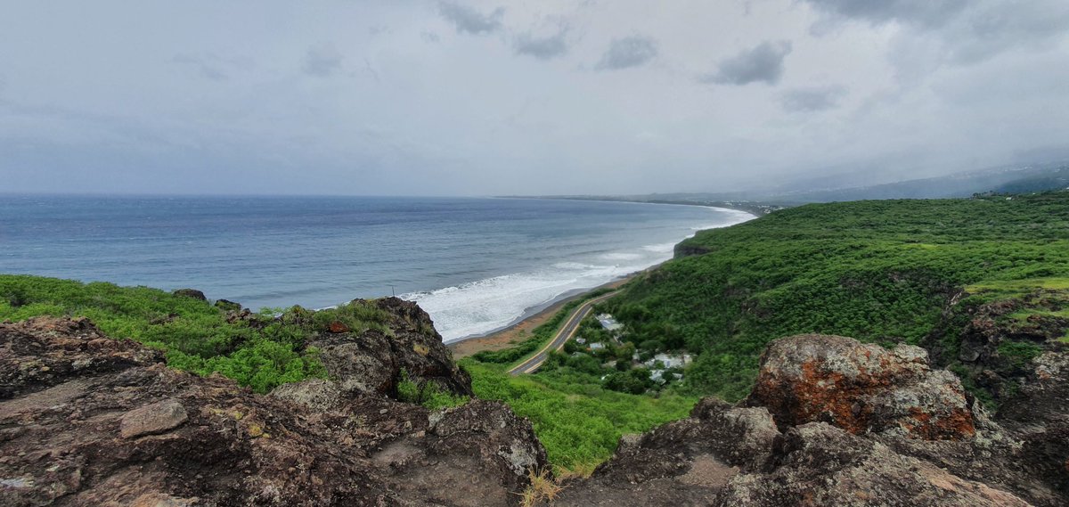laprof974's tweet photo. Vue sur océan.
#LaReunion #Emnati #aftercyclone https://t.co/HONfNA5E4s