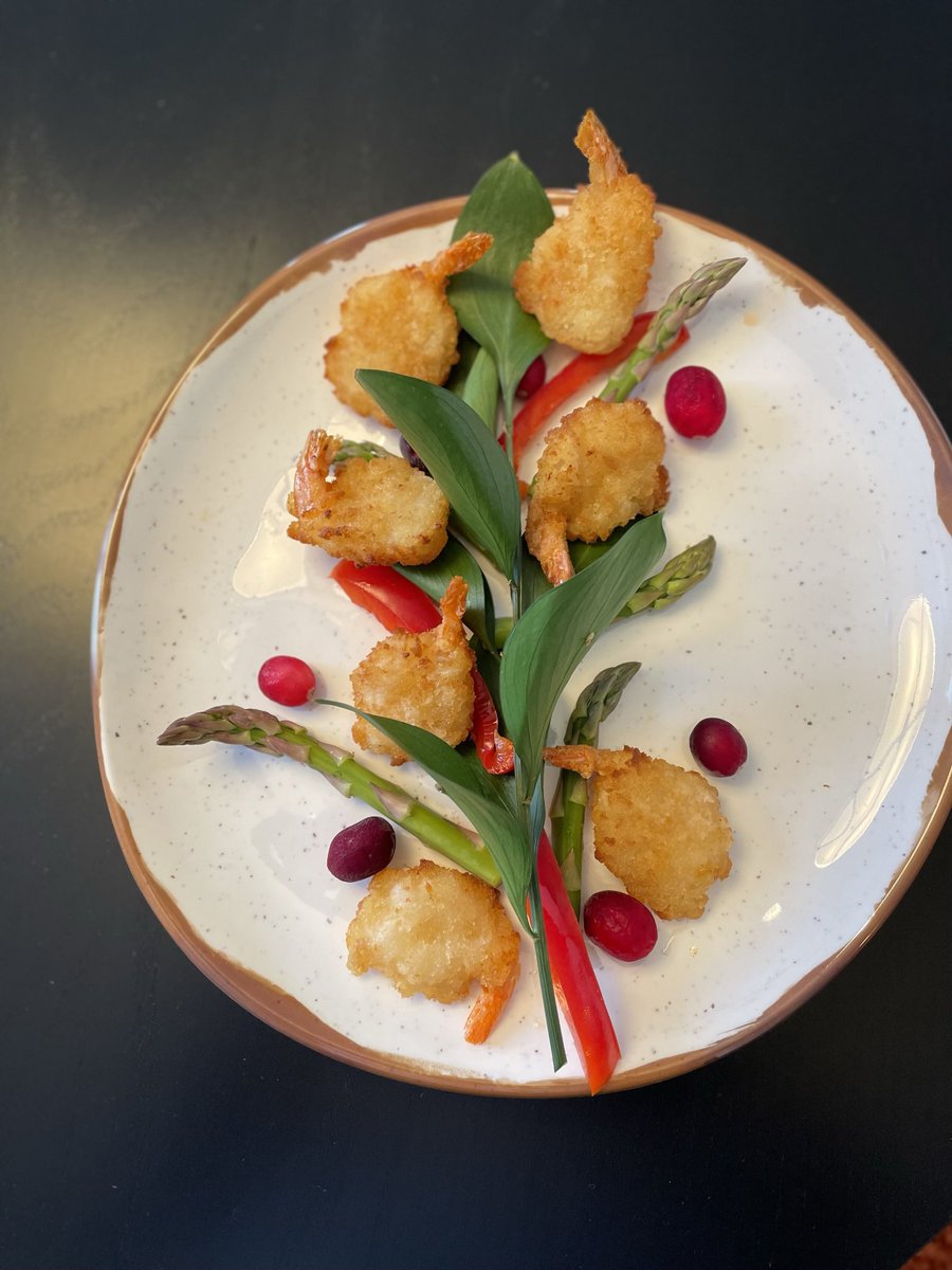 PierSideSeafood's tweet photo. Elevated Shrimp appetizers deserve elevated plating.
Contact your local food distributor today!
#piersideseafood https://t.co/xnz4SsWOKW