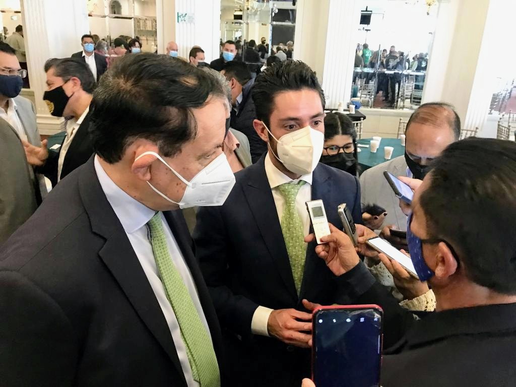 El PVEM en Edomex reconoce un extraordinario nicho de Oportunidad el Aeropuerto Felipe Ángeles. Mayor derrama económica en la región por conectividad, así como nuevas obras y servicios, destacan. 
facebook.com/24246285296724…