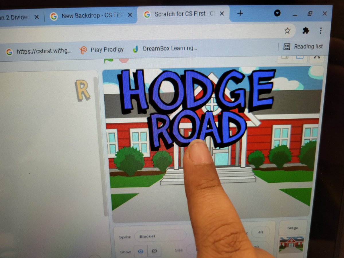 arrowSTEMlab's tweet photo. My 4th grade coding/Lego club did an amazing job on coding the letters in the words they chose!  They turned out beautifully! #LEGO #codingclub @GoogleCSFirst https://t.co/2FgxBYssXZ