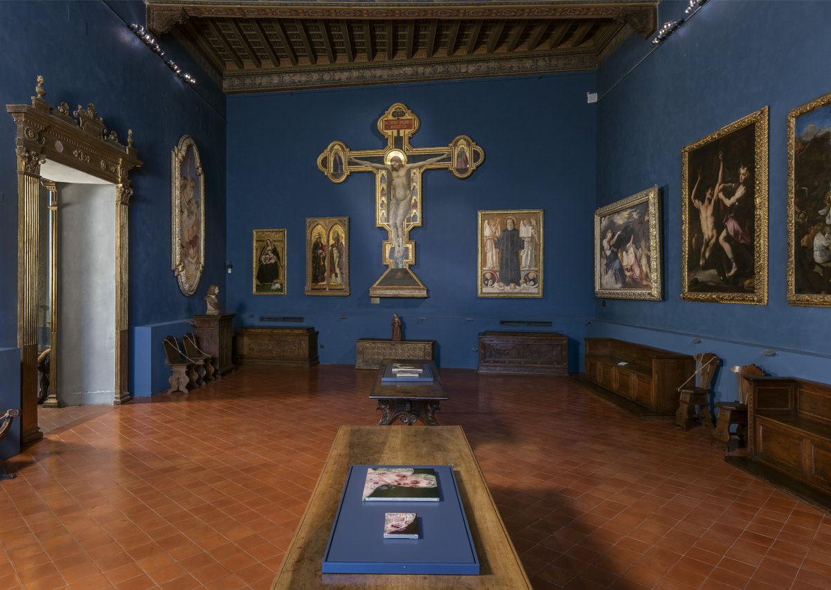 MuseoNovecento's tweet photo. Con “#AnjSmith. A Willow Grows Aslant the Brook”, nelle sale del #MuseoBardini torna l’incontro tra l’arte di ieri e quella di oggi.
L'eclettica collezione Bardini incontra il raffinato linguaggio pittorico dell’artista in un intreccio di psicologie oscure e prospettive oniriche https://t.co/YIiBgRHKgP