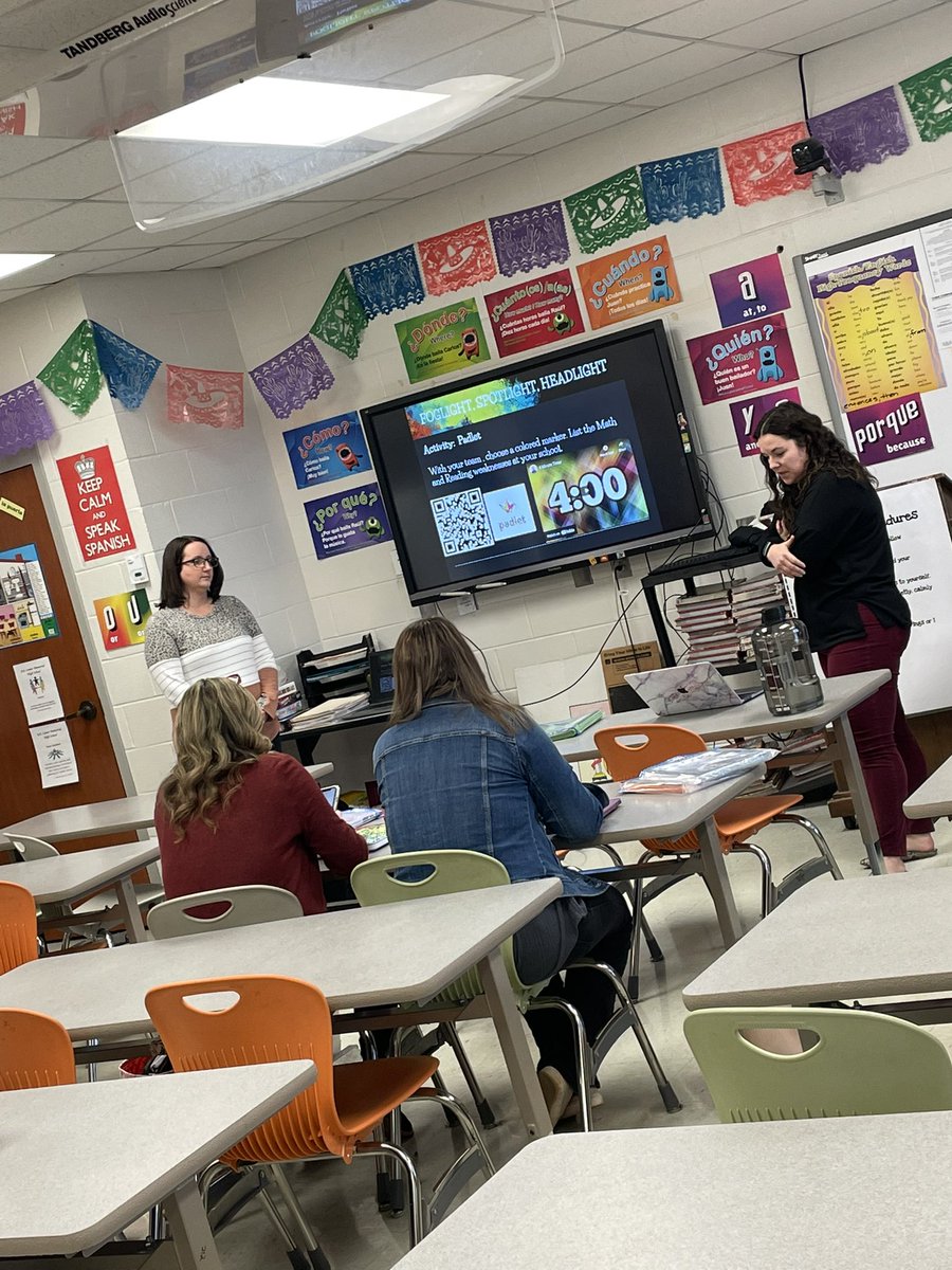 LouxLearning's tweet photo. We are WINNING with @dms_tcboe in our #STEAMByDesign session. #Leadingtheway https://t.co/3f95ONr9Gd