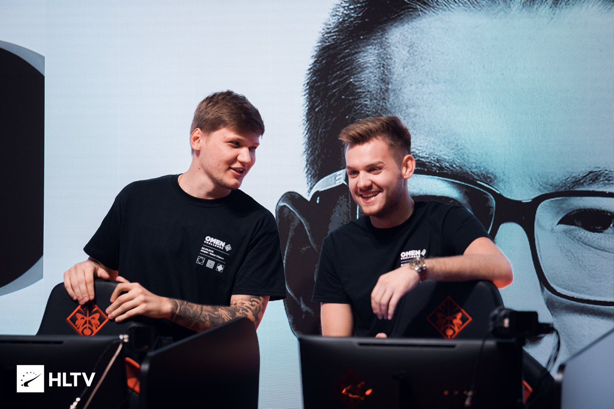 CSGOhistories's tweet photo. 1 game 2 GOATS https://t.co/KnWpWK1WVz
