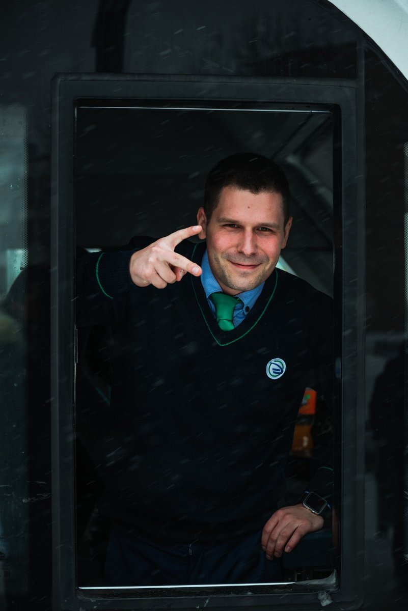 ✌🏻 Александр Малков желает вам хорошего вечера!

📸 Владимир Кнышов