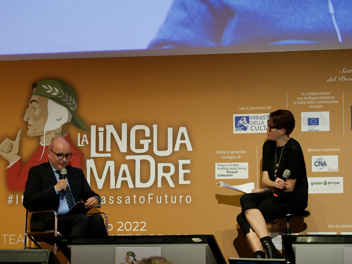 aprimondo's tweet photo. @vera_gheno con Daniele Baglioni, Stefano Vassere e
Rando Devole sugli “altri italiani”a #lalinguamadre #ItalianoTrapassatoFuturo #LLM #1nt #SL1nt #aiicitalia #evento #interpreti #1nt #terps #simultanea #interpretazione @interpretiaiic @aiiconline @aniosinterpreti https://t.co/7B7rvNLMgi