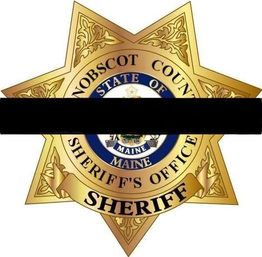 HoldenPolice's tweet photo. We are so sad to learn of the untimely death of one of our law enforcement brethren, Staff Sgt. Bobbie Pelletier. A great guy who'd visited the @Town_of_Holden police department only a month or so ago; our hearts collectively mourn for his family and the @PenobscotCounty S.O. 🙏 https://t.co/ZgA3QBhTIB