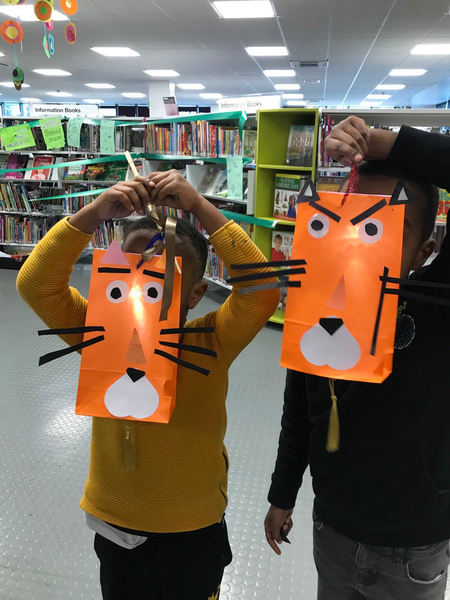 curiouscrafty's tweet photo. Yet again I’m absolutely blown away by the level of artistic skill and creativity these young people show #internationalmotherlanguageday
@MancLibraries I've really enjoyed creating with you all! https://t.co/zJCVgjuVIo