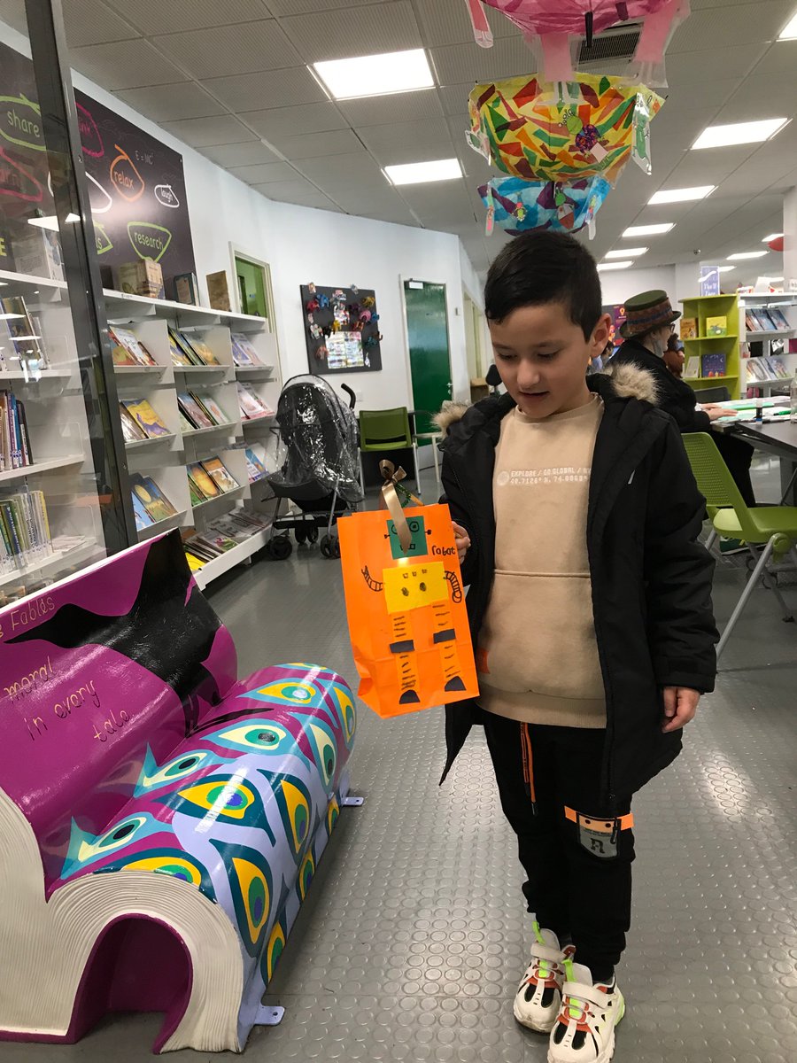 curiouscrafty's tweet photo. Yet again I’m absolutely blown away by the level of artistic skill and creativity these young people show #internationalmotherlanguageday
@MancLibraries I've really enjoyed creating with you all! https://t.co/zJCVgjuVIo