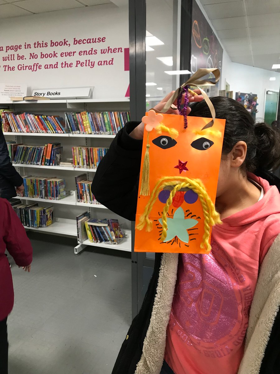 curiouscrafty's tweet photo. Yet again I’m absolutely blown away by the level of artistic skill and creativity these young people show #internationalmotherlanguageday
@MancLibraries I've really enjoyed creating with you all! https://t.co/zJCVgjuVIo