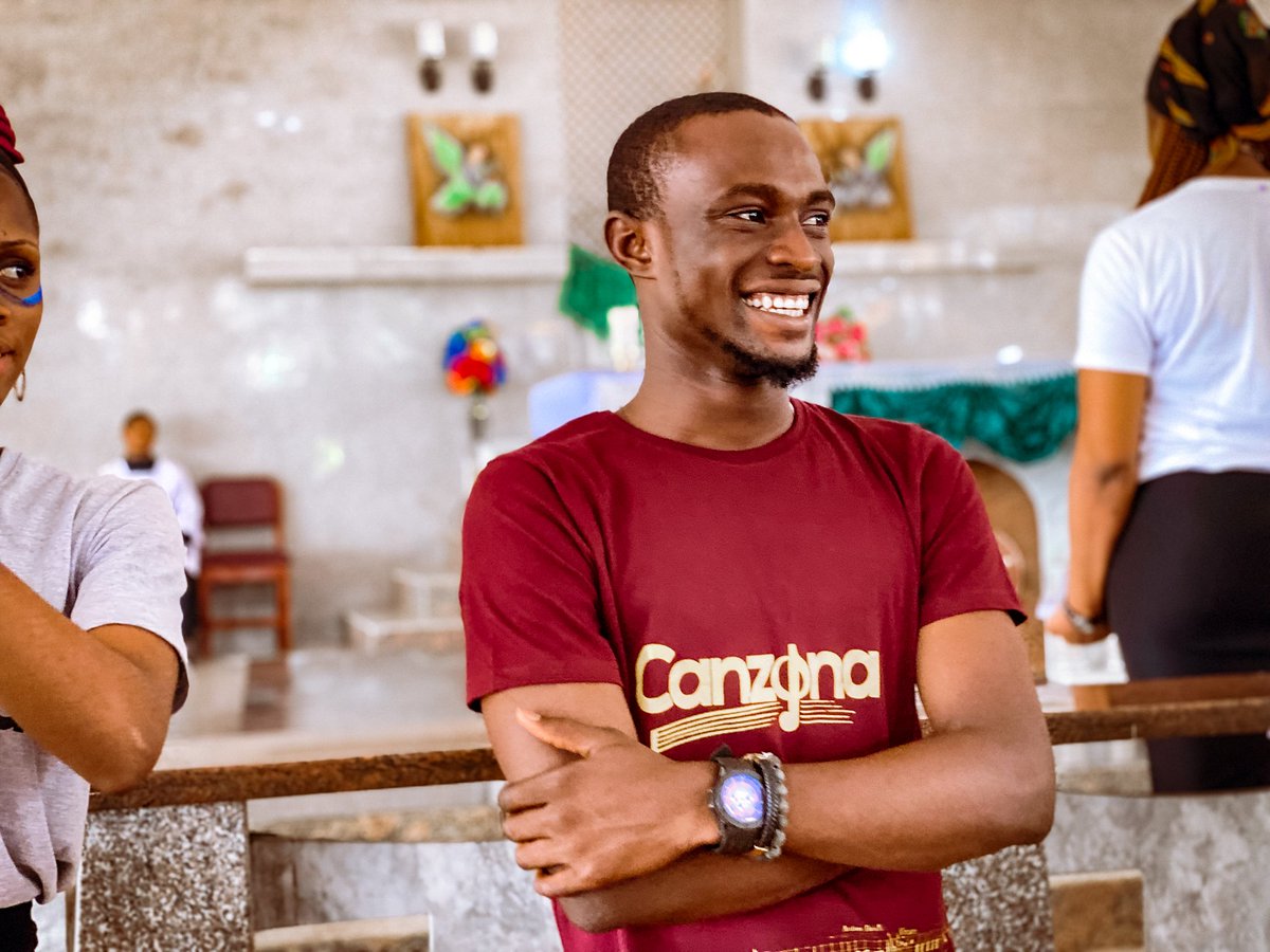 gvc_stacc_futo's tweet photo. Smile With me even if you're hurt.
Music heals all wounds.๐
Welcome to #CAnZonA welcome to the theatre of dreams.
#BasedOnLogistics #Canzona13 #CelebratingGodsLove
#GVC https://t.co/atwXg1DymO
