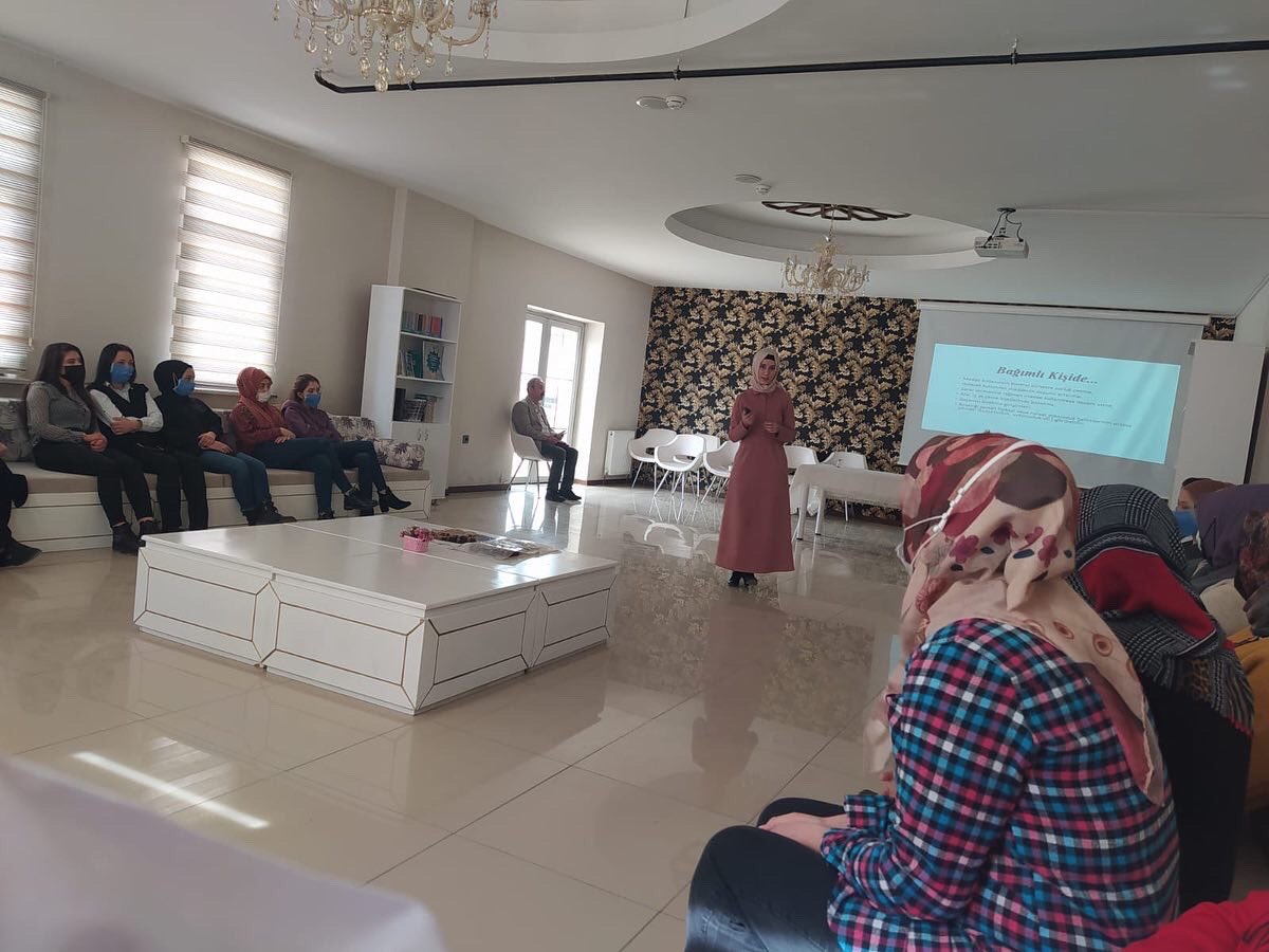 Koruyucu ve önleyici çalışmalar kapsamında düzenlediğimiz “Madde Bağımlılığı Farkındalık Eğitimi”mize Karapınar ASEM’de devam ettik.