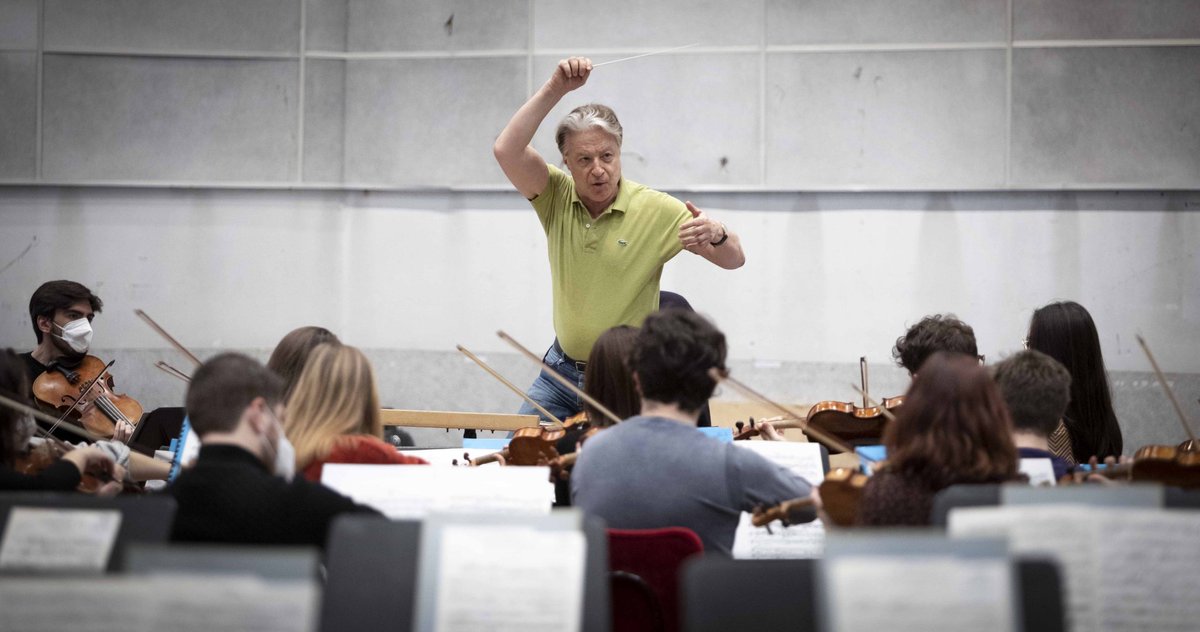 Prove in corso con l'Orchestra dell'<a href="/accademiascala/">Accademia Scala</a>.

Vi aspettiamo mercoledì 23 febbraio al <a href="/TeatroGaber/">Teatro Lirico Giorgio Gaber</a>!

Ph. Annachiara Di Stefano