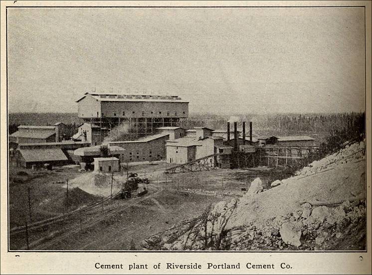 KirkeElsass's tweet image. Hello from one of the West's oldest Portland cement sites. 
Gearing up to read old stuff in the @PCA_Daily archives. 
#InlandEmpire #ASEH2018(?)