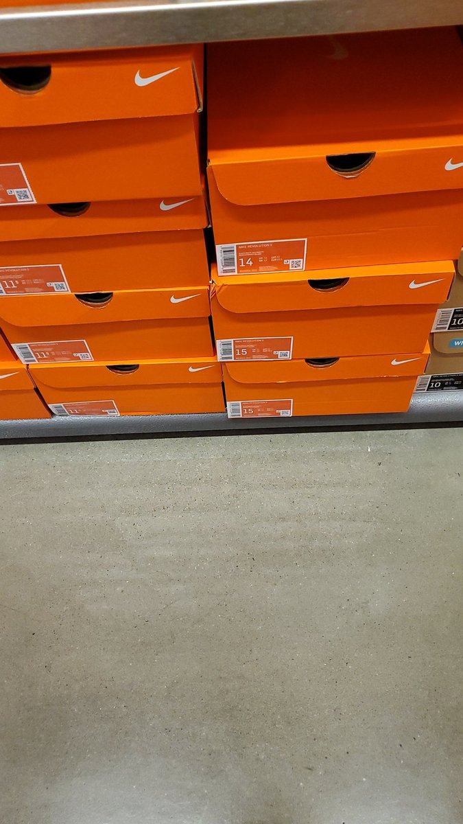 clonesjer's tweet image. What if we didn't put the big shoe sizes on the floor and make the giant people stoop over?? 🤔 
Put the 15s way up top @Nike , we can reach em I promise!