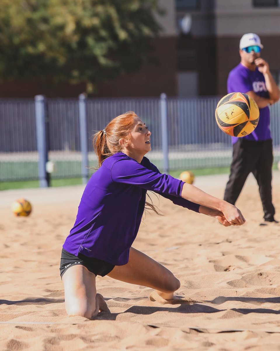 GCU_Beach's tweet photo. IT’S GAME WEEK! 👏 #LopesUp https://t.co/GVIyLEPhQH