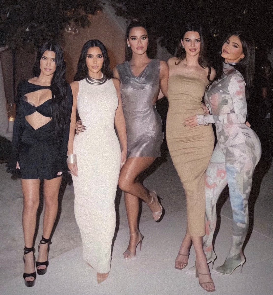 Kim Kardashian tweet media