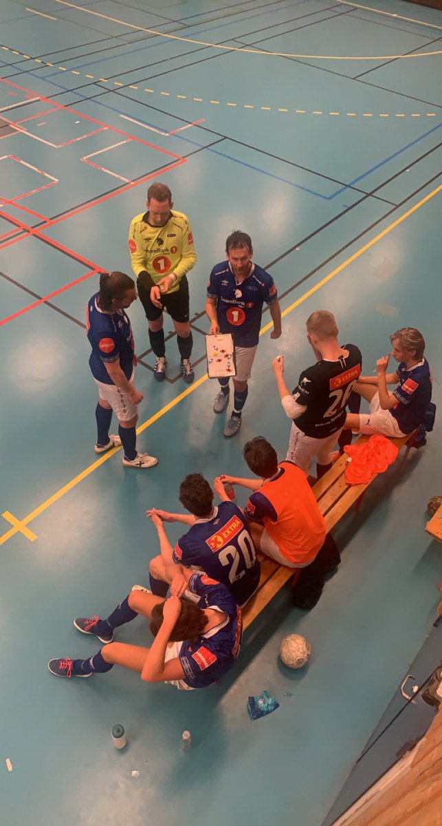 23 år siden <a href="/RunarSkippervik/">Runar Skippervik</a> og <a href="/StianReinertsen/">Stian Reinertsen</a> startet sitt futsaleventyr på Dragvoll Idrettssenter, så var de i dag tilbake i futsalens vugge sammen med den nye generasjonen med strålende RIL-gutter.