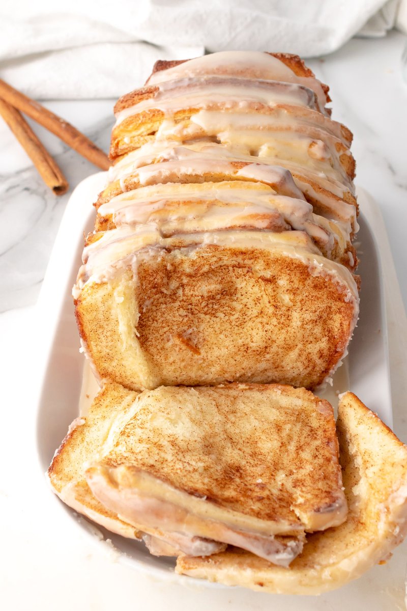OneHotOven's tweet image. Bake a loaf of this amazing Cinnamon Bread Pull Aparts. No slicing is required, just pull off the soft pillows of sweet bread slices. onehotoven.com/cinnamon-pull-…
 #cinnamonbread #pullaparts #onehotoven
