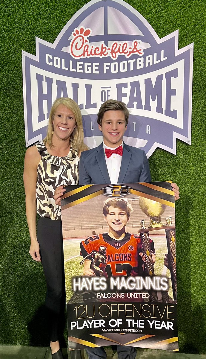 HayesShowtime's tweet image. Had a great time at the @cfbhall Very Thankful to be named @borntocompete Offensive Player of the Year! @Alex_B2C @FUnited12u @jwindon35 @Mansell247 @rvfc10 @RecruitGeorgia @QBHitList @Captureastar @ErikRichardsUSA @RareAirFootball @AlPopsFootball