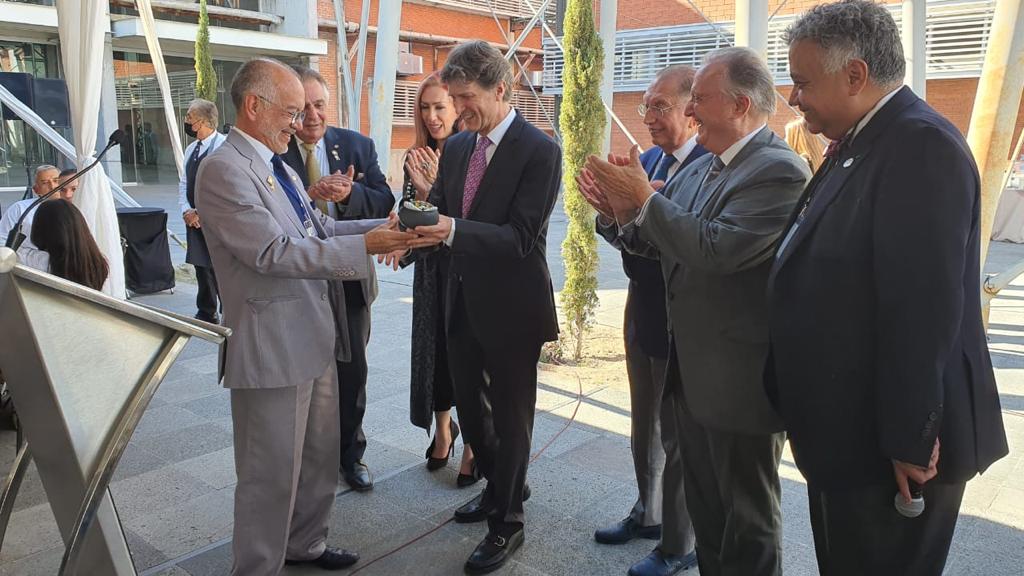Gracias al Club Rotario de #Aguscalientes por recibirme con tanto afecto el viernes en la #CumbreRIMEX2022 de Rotary Int., que reafirma la importancia de las organizaciones de la sociedad civil por 🇲🇽 #ViveRotary #ServirParaCambiarVidas