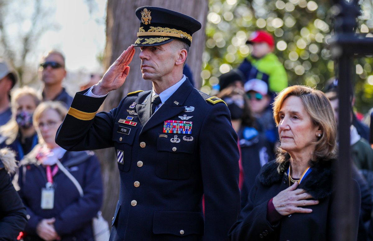 Happy 290th Birthday to Gen. George Washington, the 1st President of the United States. In honor of Washington's birthday, TOG provided ceremonial support for a wreath-laying ceremony <a href="/MountVernon/">Mount Vernon</a>. (<a href="/USArmy/">U.S. Army</a> photos by Sgt. Charlotte Carulli and Spc. Laura Stephens)