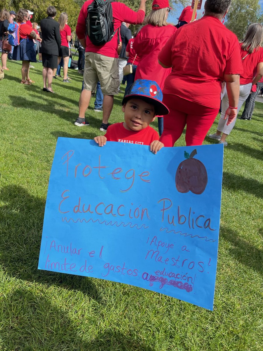 ArizonaStand's tweet photo. We are at the state Capitol today! The Annual Expenditure Limit is a ceiling on #schoolspending that is set in law which creates havoc with school budgets. While the #AZLeg is trying to pass a temporary fix for this year, Arizonans want a long-term fix for #education funding! https://t.co/ybOzQMVVUa