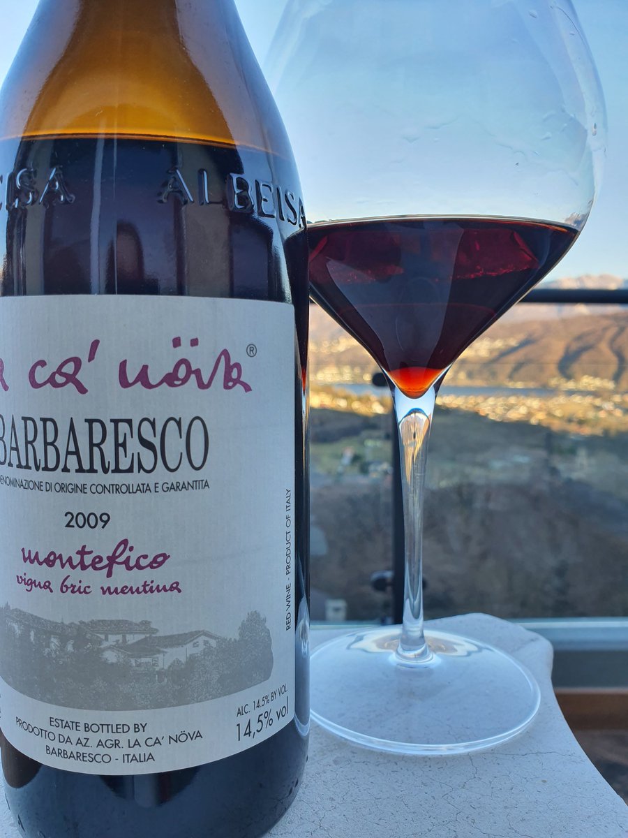 KerinOKeefe's tweet photo. Proud to have put this fantastic #Barbaresco producer on the map in my articles &amp; my book on #Barbaresco &amp; #Barolo, this 2009 #lacanova #barbaresco 2009 #Montefico is exceptional, delicious, still youthful &amp; intense despite the scorching vintage. Drink now. https://t.co/4VBgGmOzpj