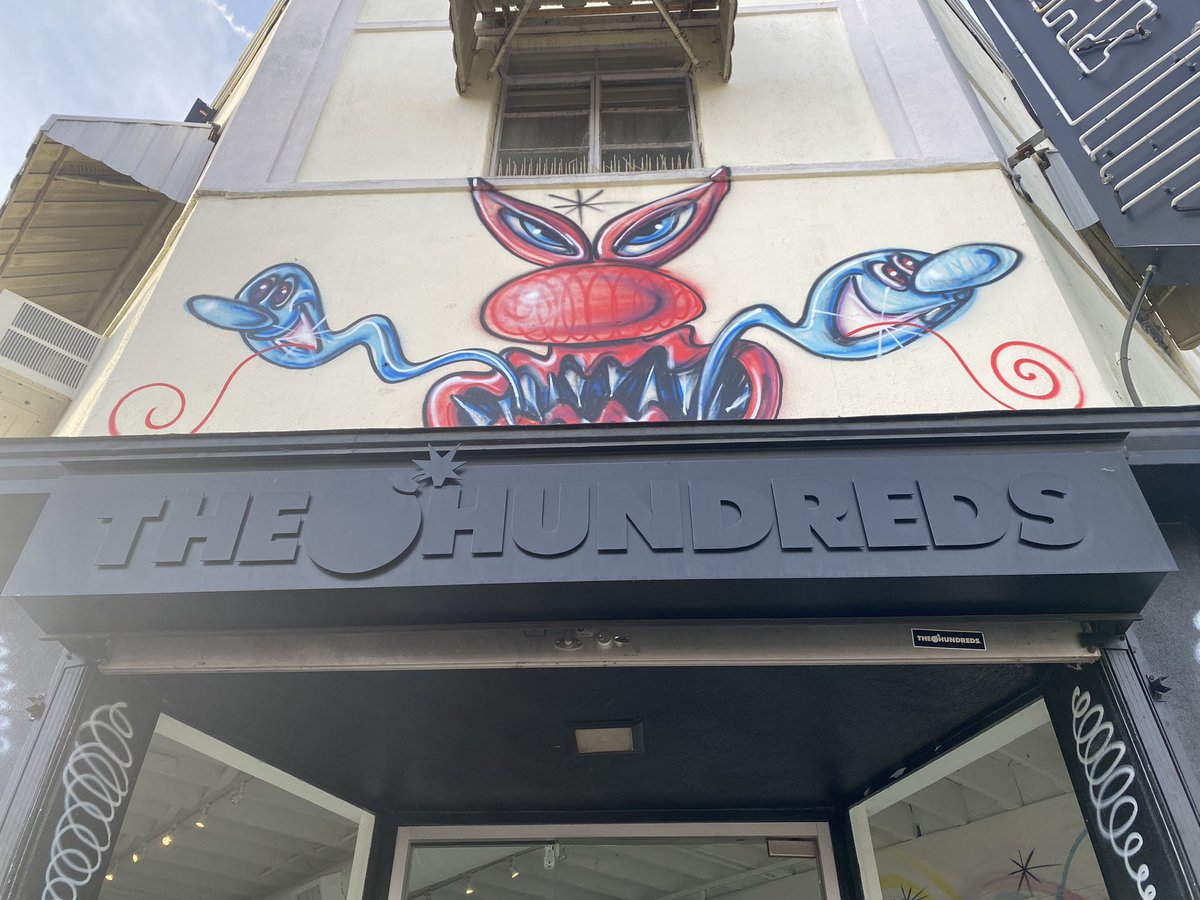 _mynamejess's tweet photo. Quick trip to LA = stopping by @thehundreds storefront! @AdamBombSquad 💣 https://t.co/VEnvoXbGDG