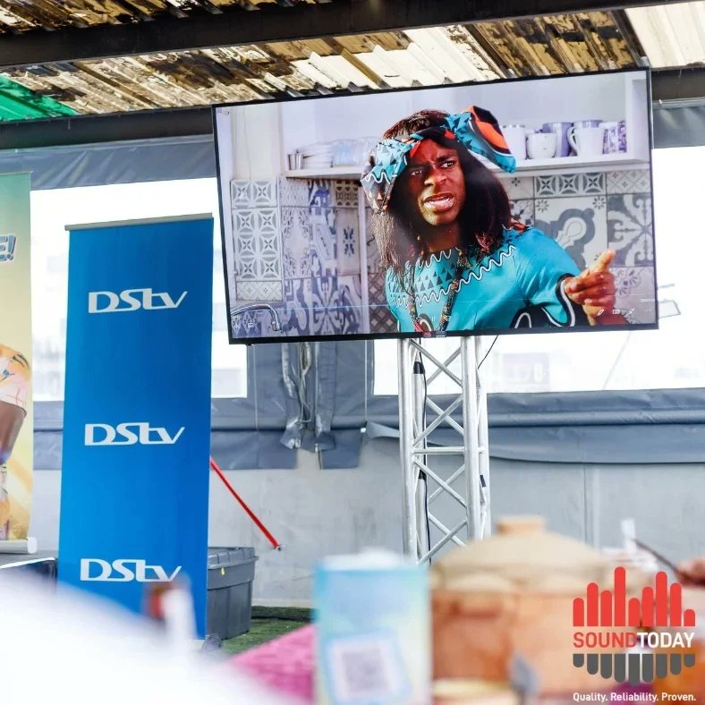 SoundToday_za's tweet photo. That much needed technical support by @sound_today

Email us at: Events@soundtoday.co.za

#Av #audiovisual #Sound #events #paoftheday https://t.co/0tf0wVbH6M