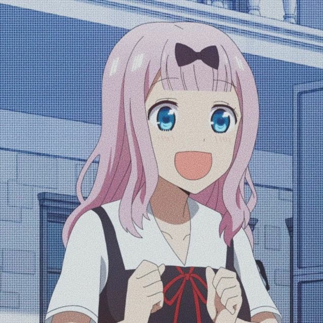 — Nagito... ¡Que lindo! Y no es muy difícil en realidad, solo es practica.

En la mayoría de las cosas la practica hace al maestro y el patinaje no era un excepción.

— Talento de la suerte... no suena corriente, ¡De hecho suena como un superpoder natural!