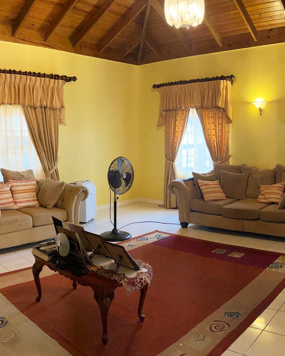 SashaRealtor's tweet photo. Attention all buyers, 

Beautiful family home available in St. Jago Heights, Spanish Town. 

4 bedrooms all with en-suite bathrooms and large closets. 

Listed at JMD$ 65,000,000 https://t.co/cuj2auNIyu