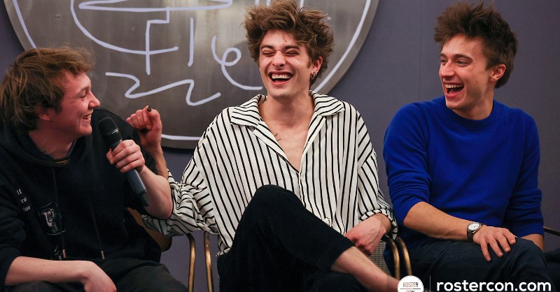 RosterCon's tweet photo. #EIL5 - 46 photos du panel avec Axel Auriant, Maxence Danet-Fauvel, Michelangelo Fortuzzi, Rocco Fasano et Henrik Holm sont en ligne / 46 pictures from the panel with Axel, Maxence, Michelangelo, Rocco and Henrik are online. @DreamitCon #skam
