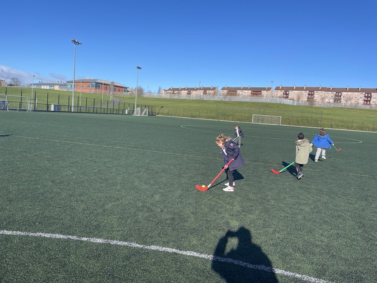 MrsDavidson25's tweet photo. Some hockey fun down at the pitch today. 🥅 @StMonicaMilton https://t.co/aYYqOgeL17