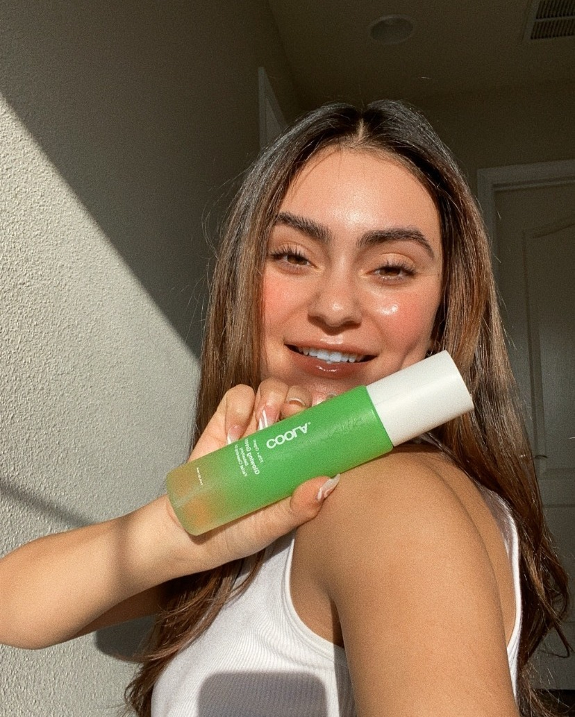 Starting the week off so fresh and so clean 🧼  Do you cleanse in the AM, PM or both? Tell us below!

<a href="/bellarubyfranco/">La Ruby Franco</a> 📷