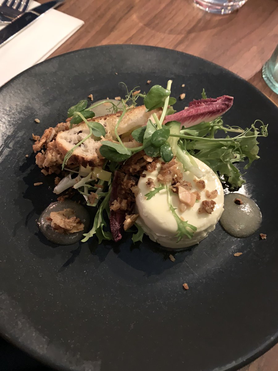 <a href="/Loxleys/">Loxleys Restaurant</a> thank so much for squeezing us in even though we had not booked and the restaurant was fully booked.  All of the staff were brilliant and the food was perfect. #kidfree #datenight