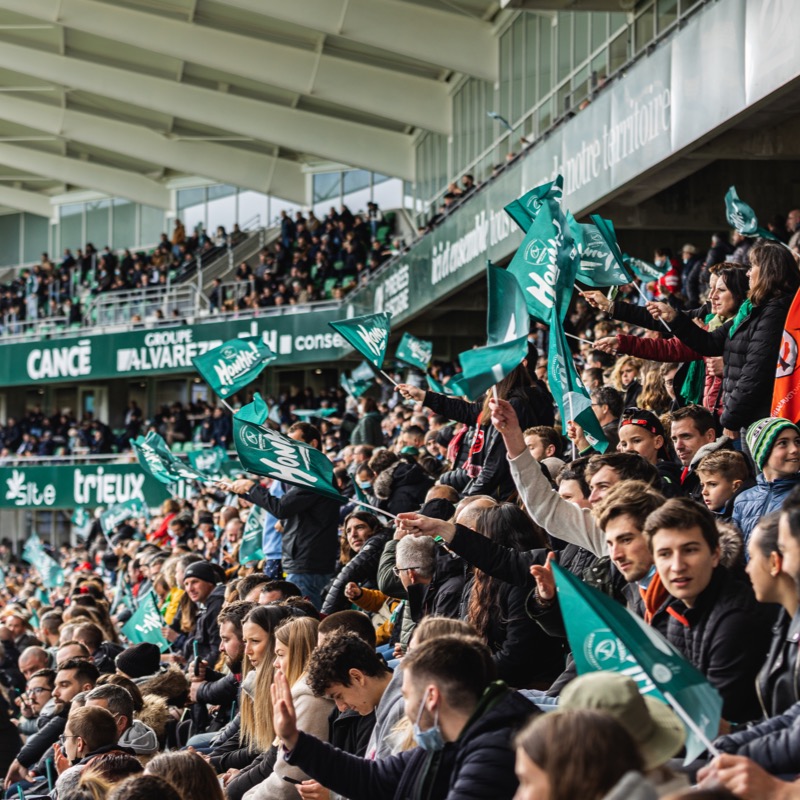 SectionPaloise's tweet photo. 💚🤍 C'est comme ça qu'on aime le 𝐇𝐚𝐦𝐞𝐚𝐮 !

📸 Retour sur le match Section-Toulouse avec les clichés de @RomainPerchicot et Alexis Borthiry !

#SPST #TOP14 #HonhaSection #EnVertEtContreTous