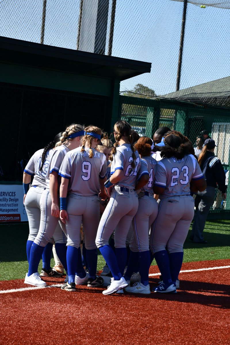 DukesPremier18u's tweet photo. Great showing for our Lady Dukes season opener tournament!! π₯ Placed 1st in our pool before losing in the quarter-finals Gold Bracket.π₯We finished with the tournament high batting avg of .408!! ππ#TheBlueπ #PGFFLFastpitchClassic https://t.co/oRv0MOyVkO