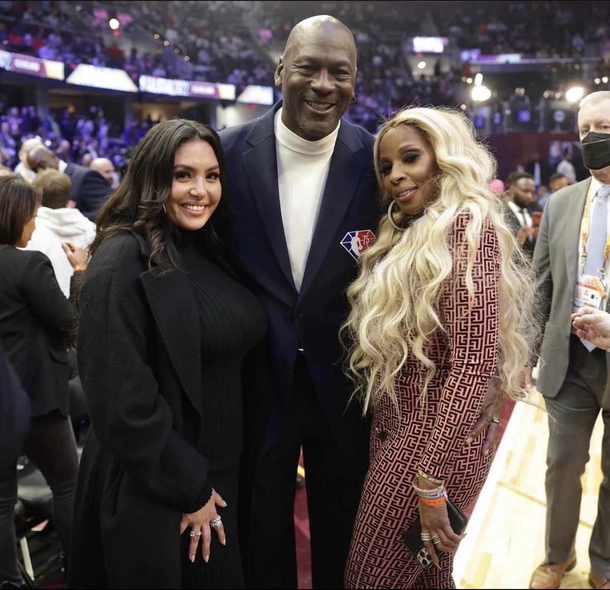OGs moving spicy… unhand her G