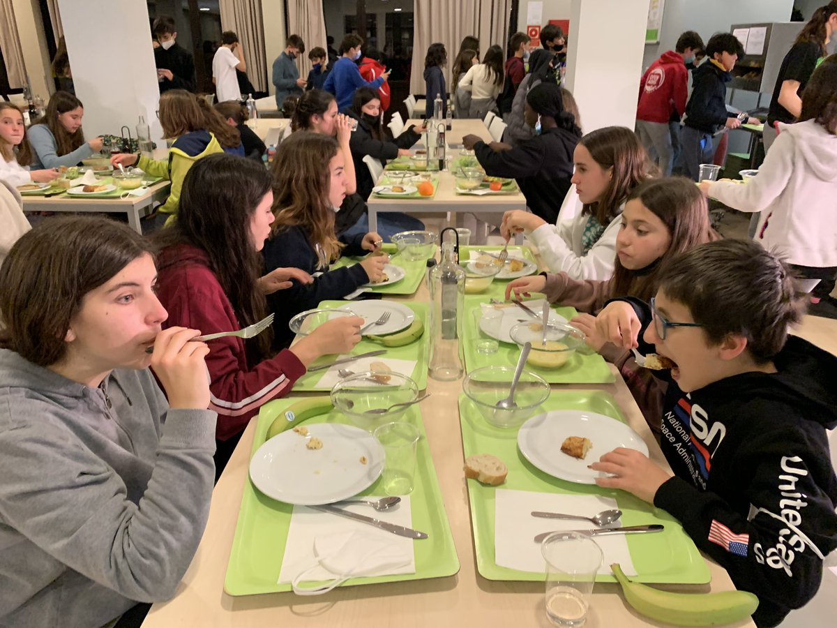 Tots a sopar #pctesquiada2122 tenim gana a <a href="/INS_Pla_Marcell/">Institut Pla Marcell</a>