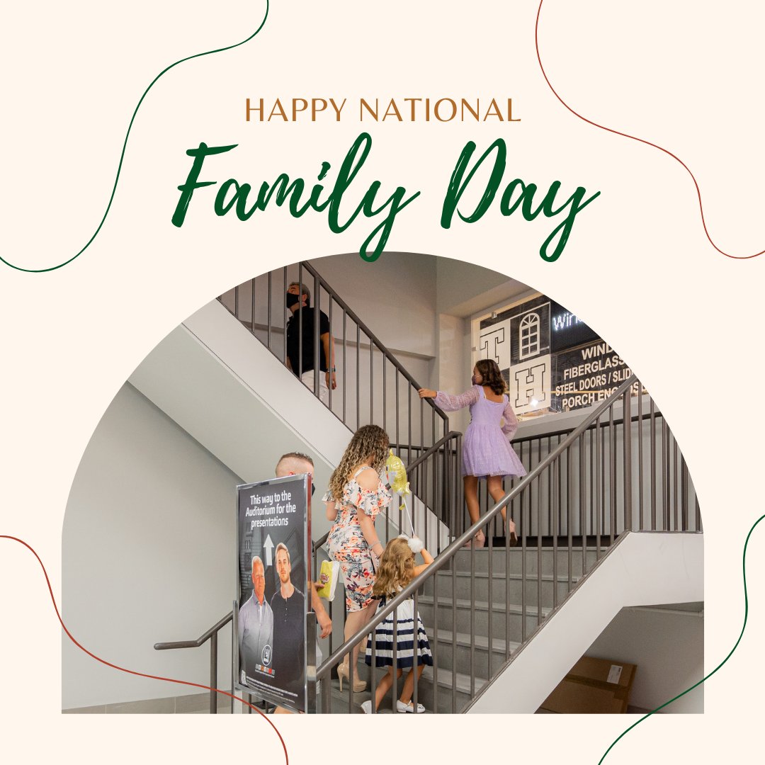 ImproveCanada's tweet photo. Happy Family Day! From our family to yours 💚 #ImproveCanada https://t.co/kZo1DAjl0Z